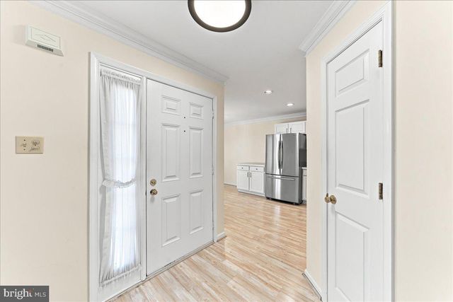 402 SUMNER WAY, West Chester, PA 19382