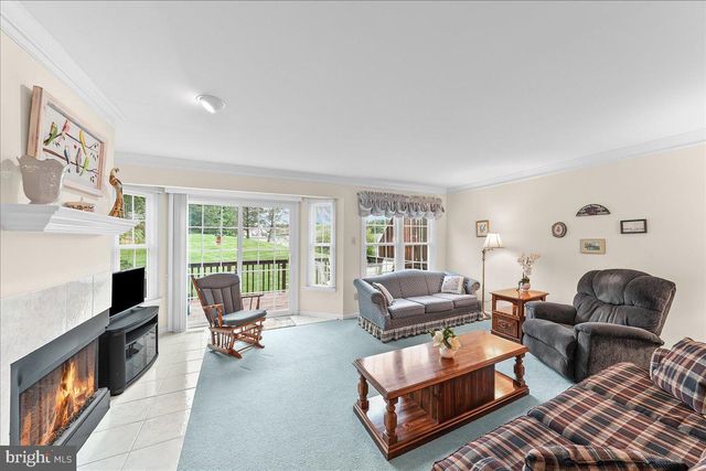 402 SUMNER WAY, West Chester, PA 19382