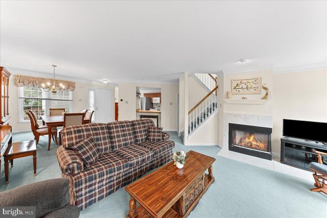 402 SUMNER WAY, West Chester, PA 19382