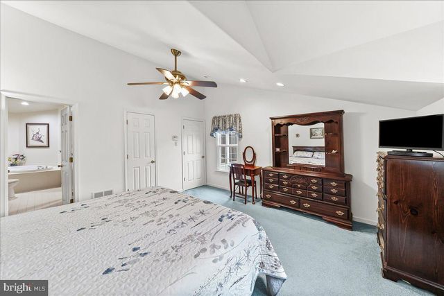 402 SUMNER WAY, West Chester, PA 19382