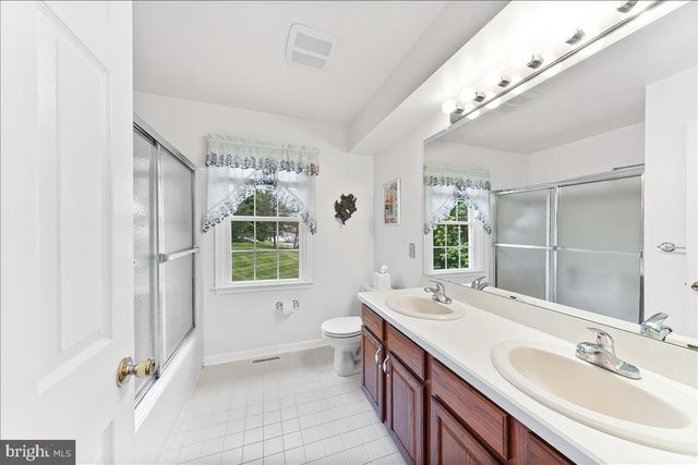 402 SUMNER WAY, West Chester, PA 19382