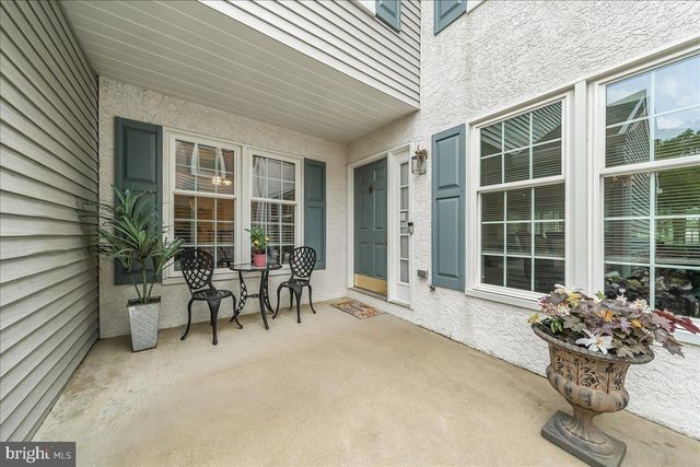 402 SUMNER WAY, West Chester, PA 19382