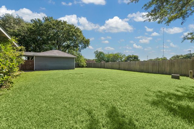 1730 Hilton Head Drive, Missouri City, TX 77459