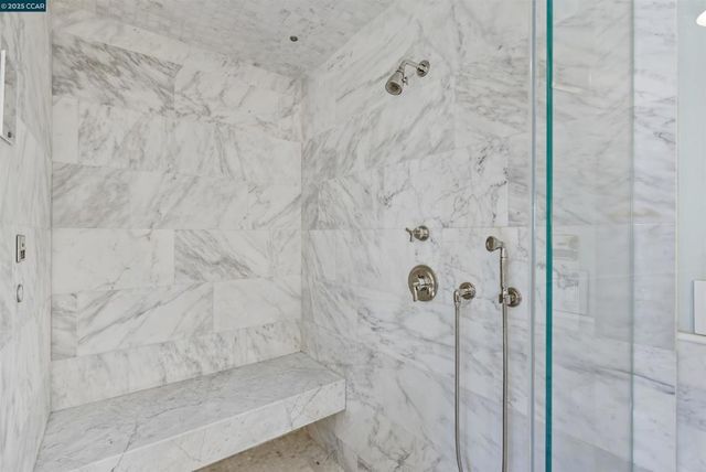 47 Charles Hill Cir, Orinda, CA 94563