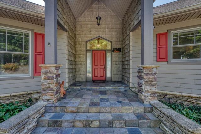 1722 Victoria Woods Circle, Hiawassee, GA 30546