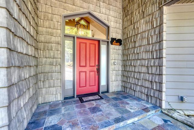 1722 Victoria Woods Circle, Hiawassee, GA 30546