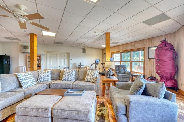 1722 Victoria Woods Circle, Hiawassee, GA 30546