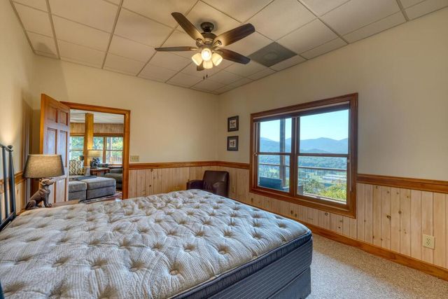 1722 Victoria Woods Circle, Hiawassee, GA 30546