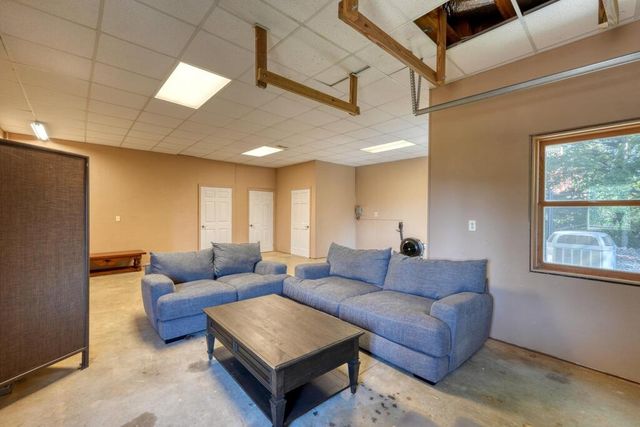 1722 Victoria Woods Circle, Hiawassee, GA 30546