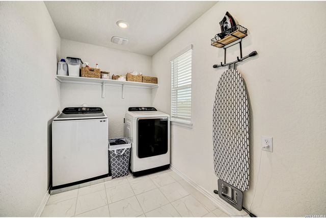 2426 Indian Frst, San Antonio, TX 78244