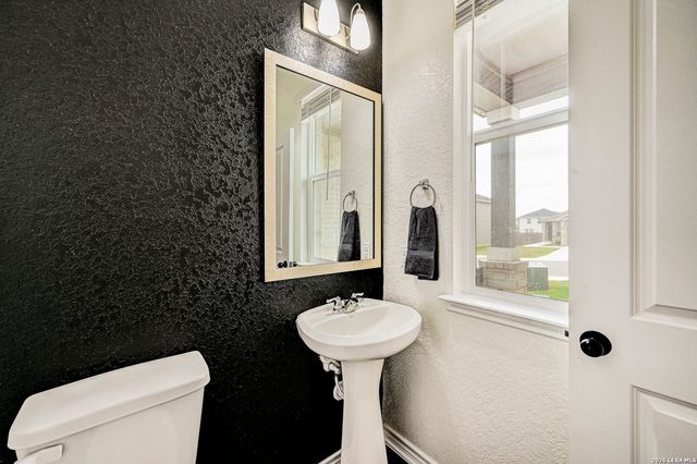 2426 Indian Frst, San Antonio, TX 78244