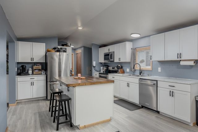 2134 NOAH COURT, North Pole, AK 99705