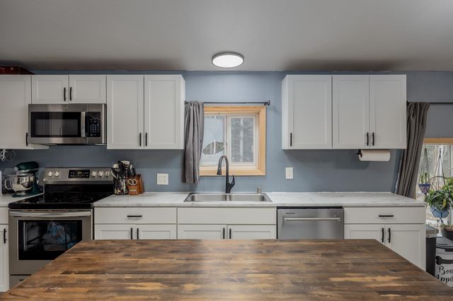 2134 NOAH COURT, North Pole, AK 99705
