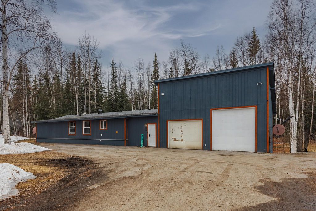 2134 NOAH COURT, North Pole, AK 99705