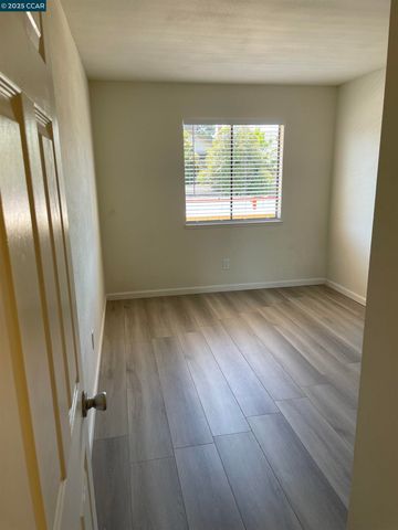 5050 Valley Crest Dr. 66, Concord, CA 94521