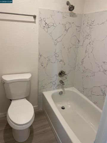 5050 Valley Crest Dr. 66, Concord, CA 94521