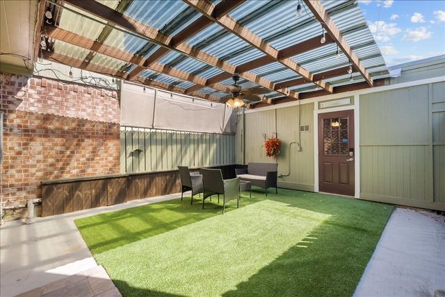 8908 Glacier Avenue, Texas City, TX 77591