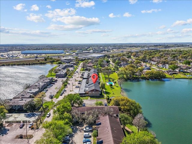 8908 Glacier Avenue, Texas City, TX 77591