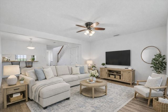 8908 Glacier Avenue, Texas City, TX 77591