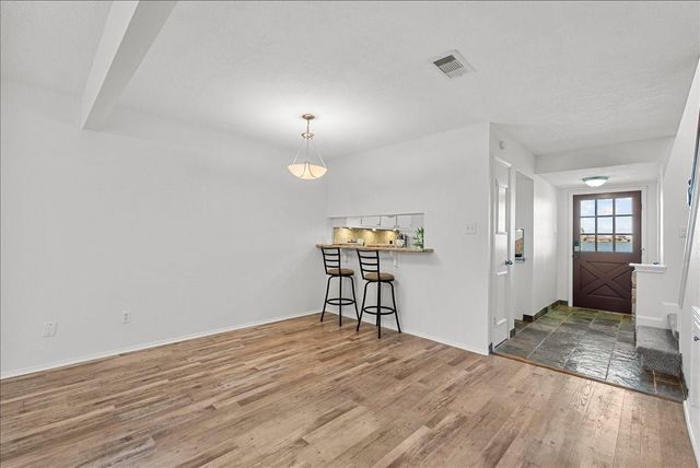 8908 Glacier Avenue, Texas City, TX 77591