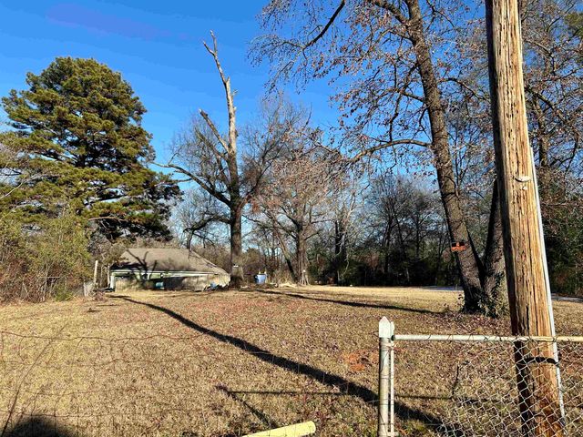 1408 Gay St., Longview, TX 75602