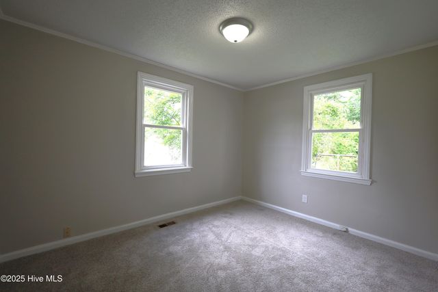 420 New River Drive, Jacksonville, NC 28540