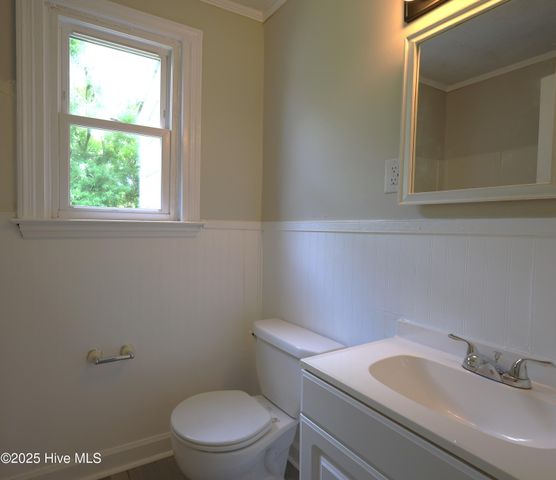 420 New River Drive, Jacksonville, NC 28540