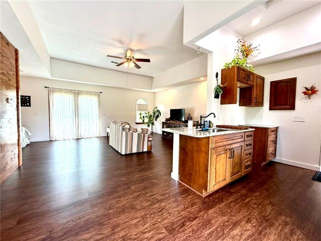2393 Crow Mountain Road, Russellville, AR 72802