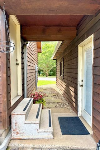 2393 Crow Mountain Road, Russellville, AR 72802