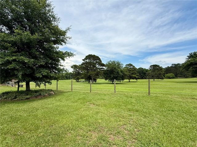 2393 Crow Mountain Road, Russellville, AR 72802