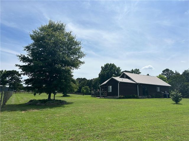 2393 Crow Mountain Road, Russellville, AR 72802