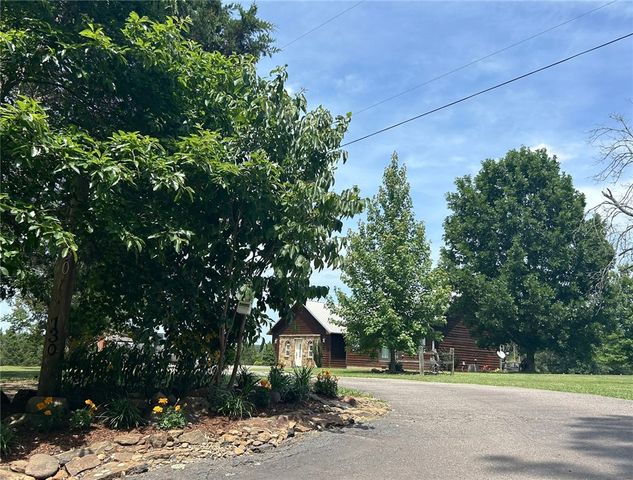 2393 Crow Mountain Road, Russellville, AR 72802