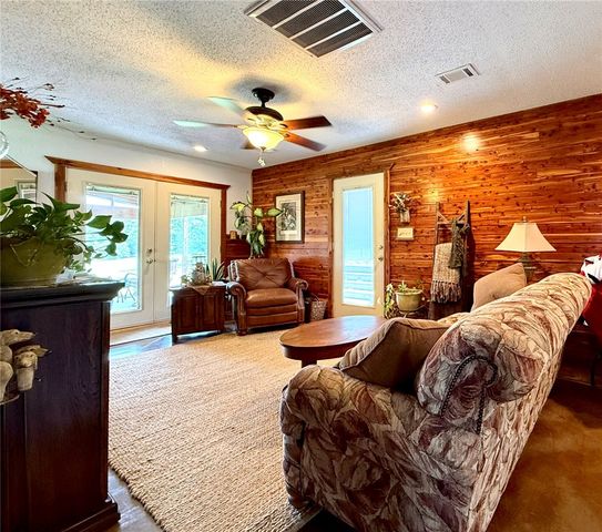 2393 Crow Mountain Road, Russellville, AR 72802