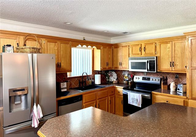 2393 Crow Mountain Road, Russellville, AR 72802