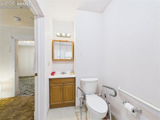 1710 E 11th Street, Pueblo, CO 81001