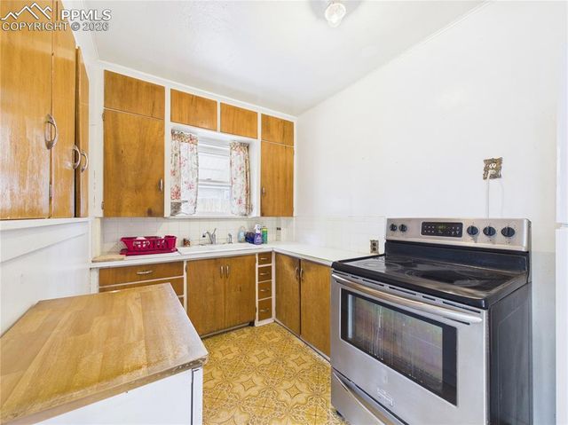 1710 E 11th Street, Pueblo, CO 81001