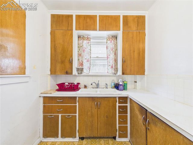 1710 E 11th Street, Pueblo, CO 81001