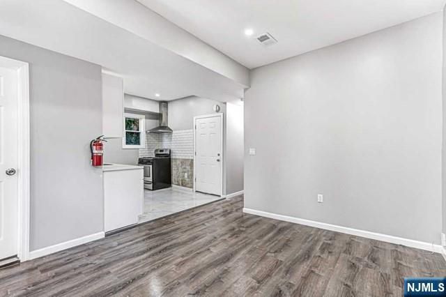 468-470 Park Avenue 2, Paterson, NJ 07504