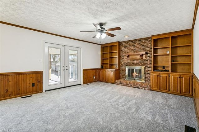 13 Fields DR, Hampton, VA 23664