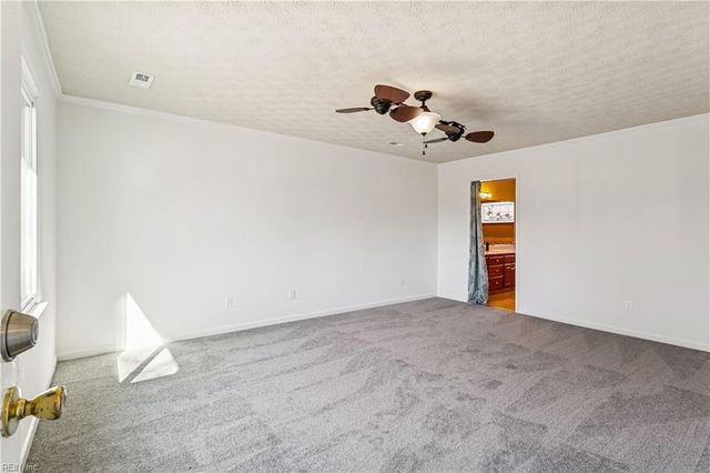 13 Fields DR, Hampton, VA 23664