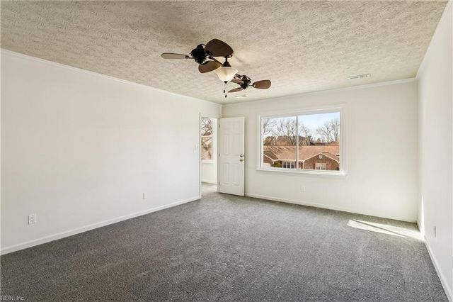 13 Fields DR, Hampton, VA 23664