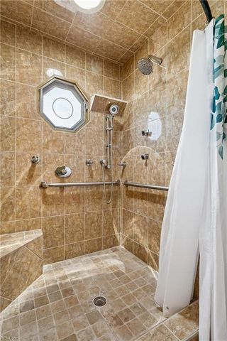 13 Fields DR, Hampton, VA 23664