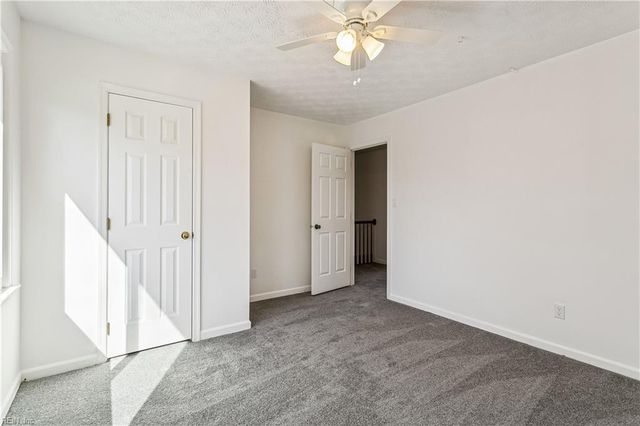 13 Fields DR, Hampton, VA 23664