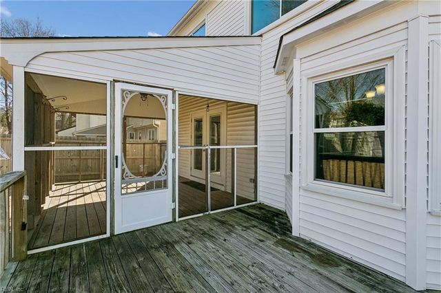 13 Fields DR, Hampton, VA 23664