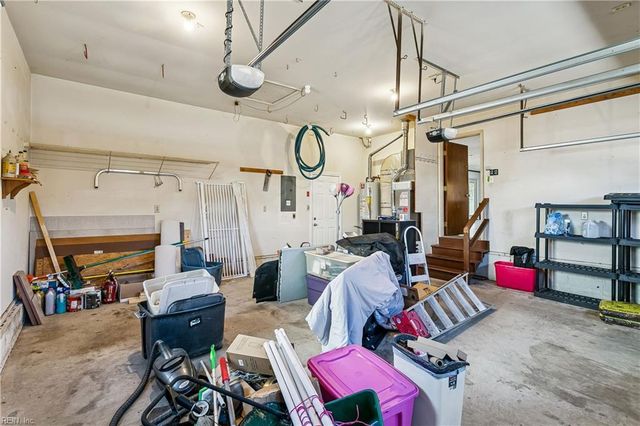 13 Fields DR, Hampton, VA 23664