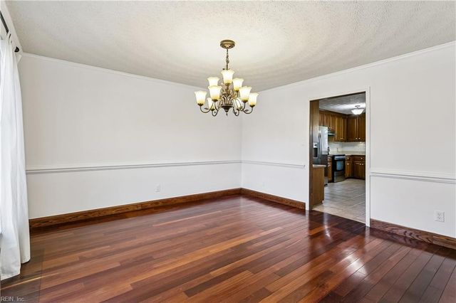 13 Fields DR, Hampton, VA 23664