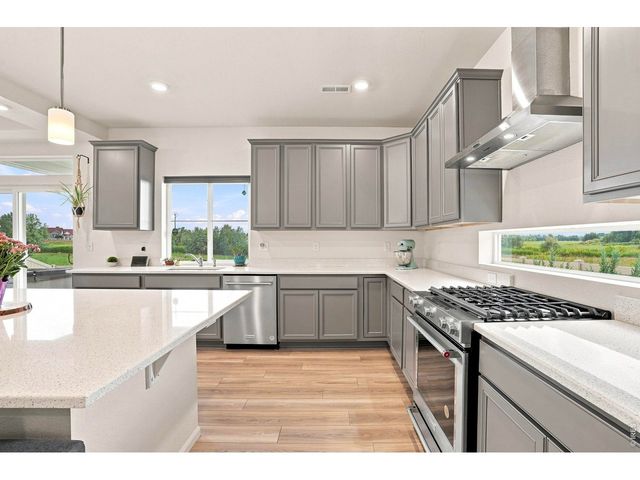 3808 Sprucewood Dr, Johnstown, CO 80534