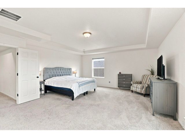 3808 Sprucewood Dr, Johnstown, CO 80534