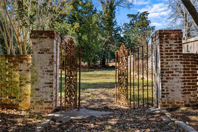 2307 W North Avenue, Anderson, SC 29625