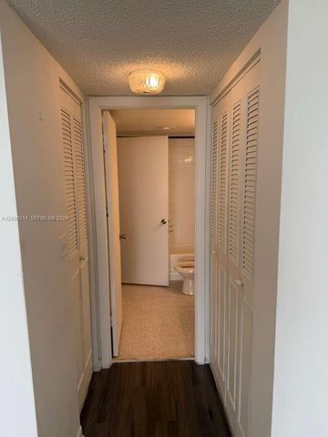 1200 NE Miami Gardens Dr 812W, Miami, FL 33179